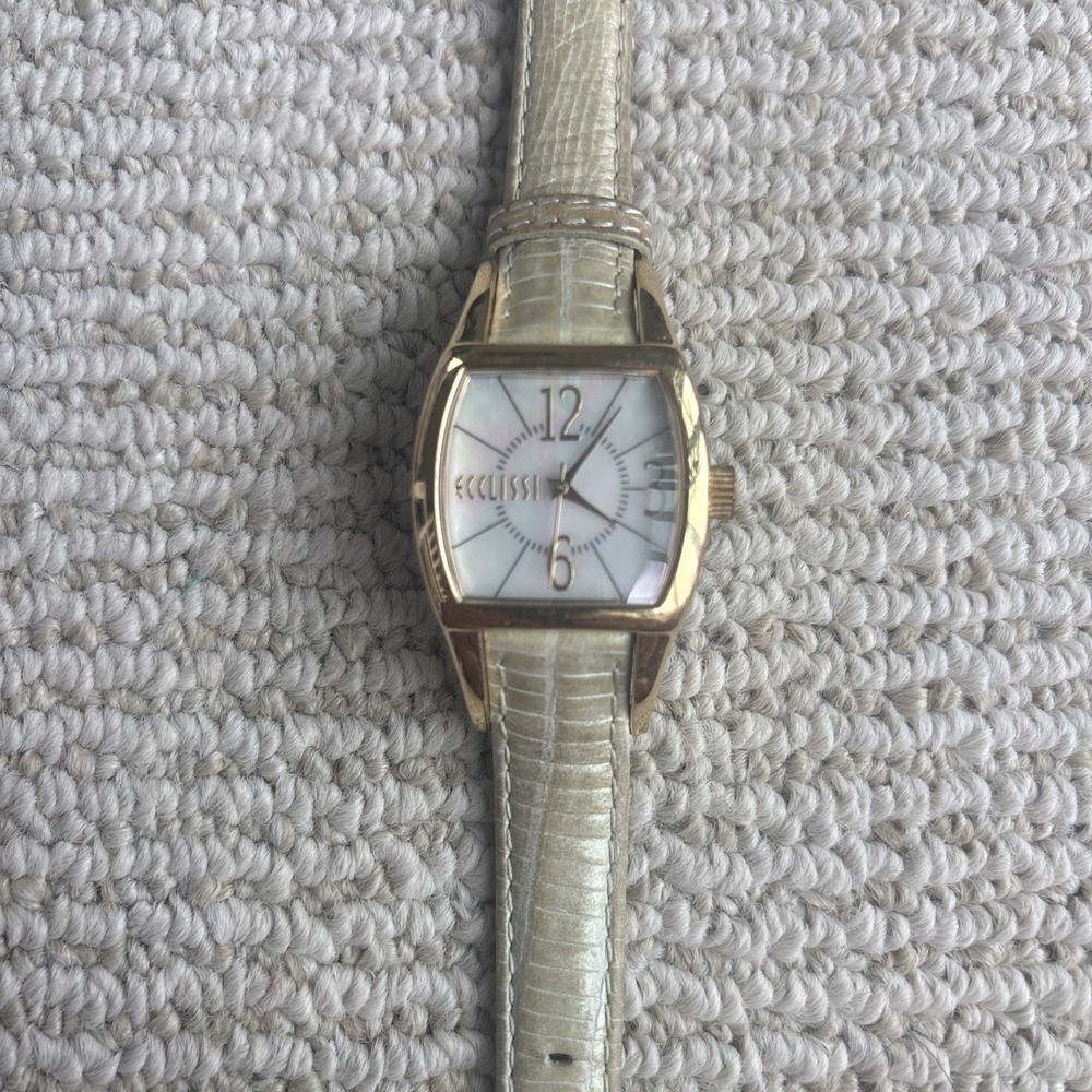 Ecclissi Women's Leather Band Japan Movement Quartz Stainless Steel Back Not Wor